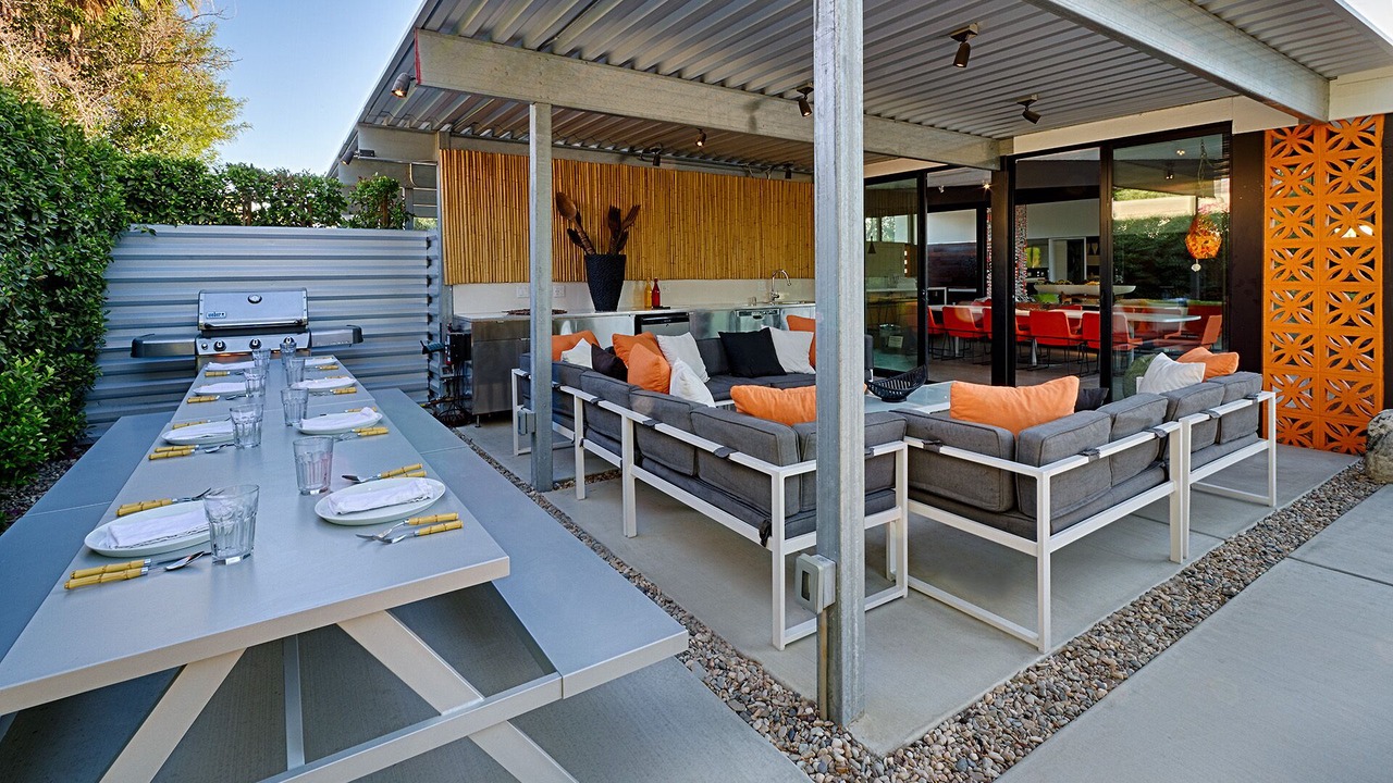 Photo of Outdoor in Racquet Club Estates