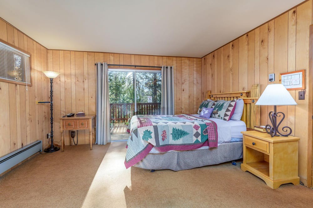 Photo of Bedroom in Yosemite West
