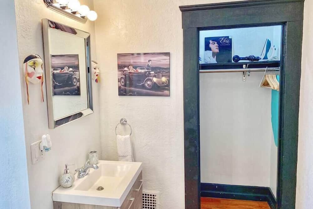 Photo of Bedroom in Cortez Hill