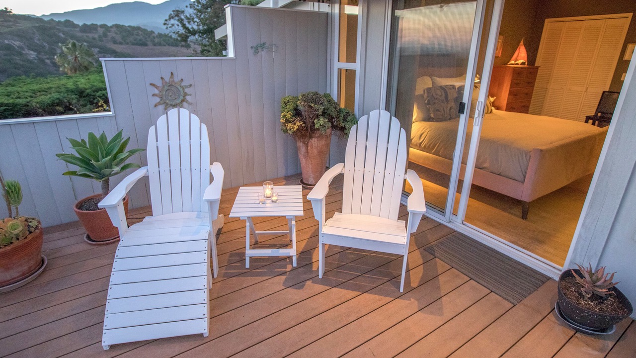 Photo of Patio Balcony in Mission Canyon