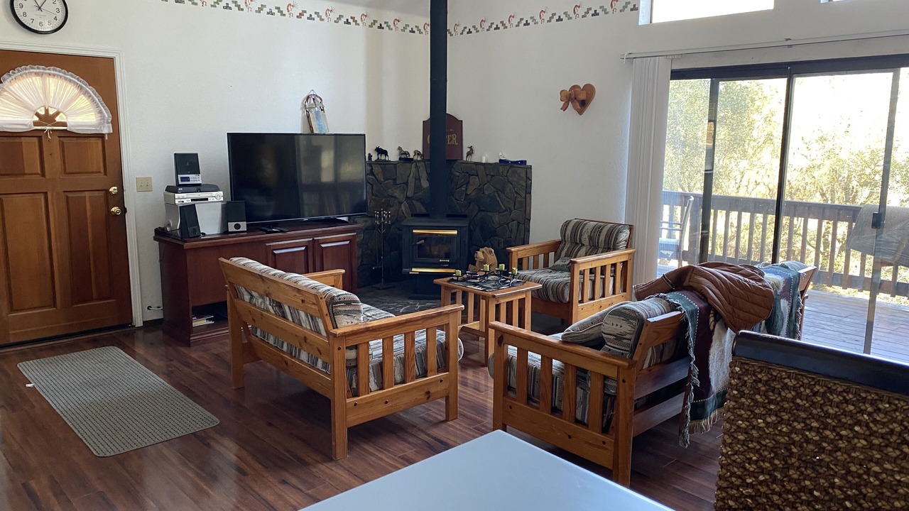 Photo of Livingroom in Groveland