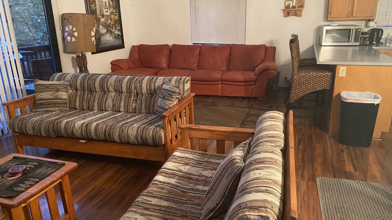 Photo of Livingroom in Groveland