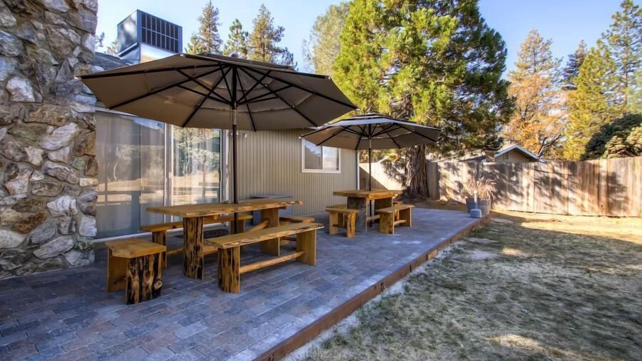 Photo of Outdoor in Oakhurst