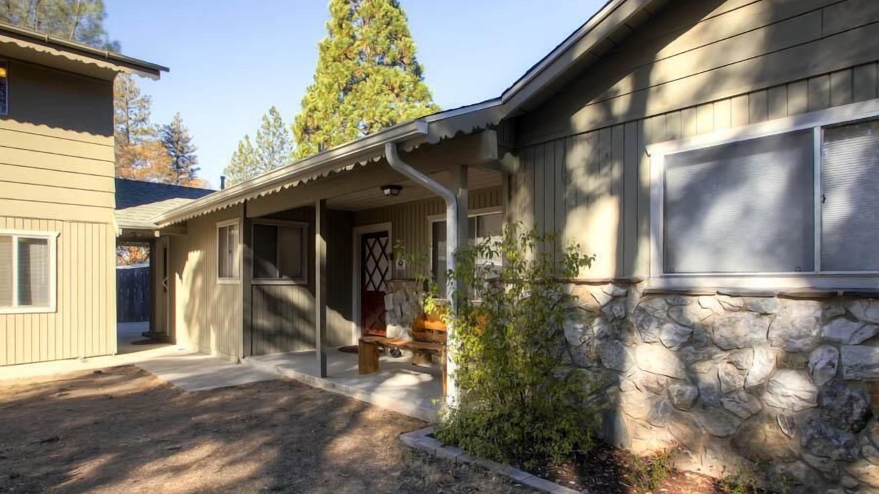 Photo of Outdoor in Oakhurst