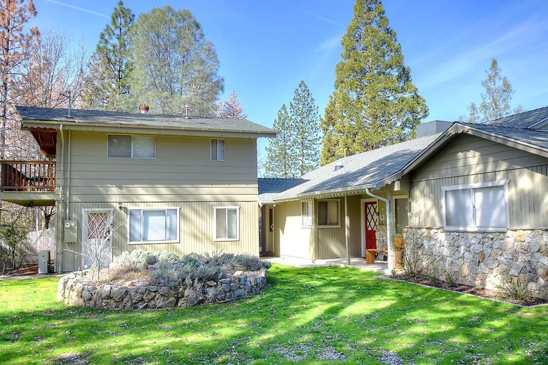 Photo of Outdoor in Oakhurst