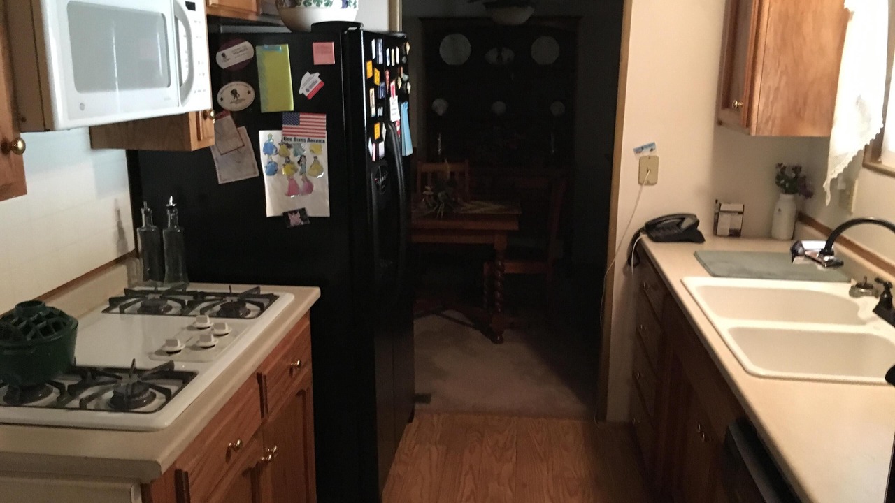 Photo of Kitchen in California Hot Springs