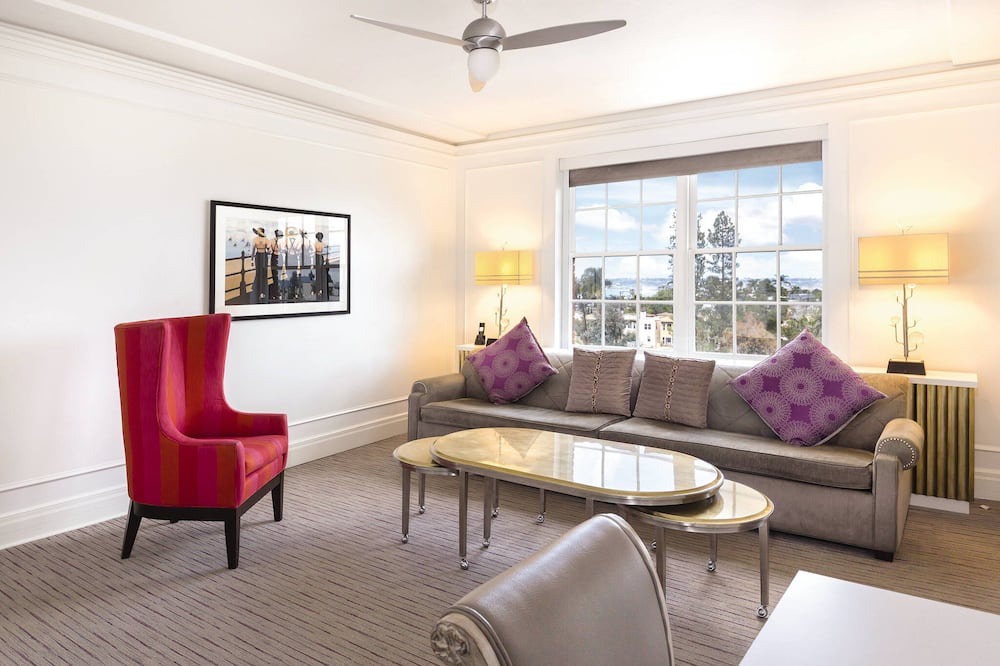 Photo of Livingroom in Park West