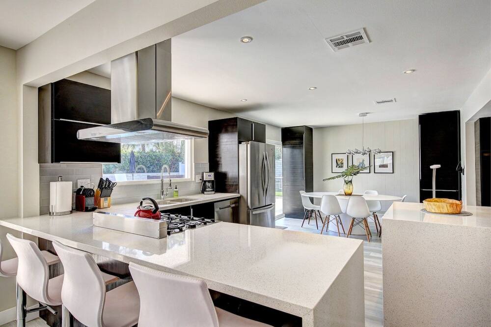 Photo of Livingroom in Palm Desert
