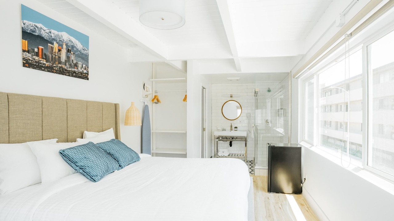 Photo of Bedroom in Belmont Shore