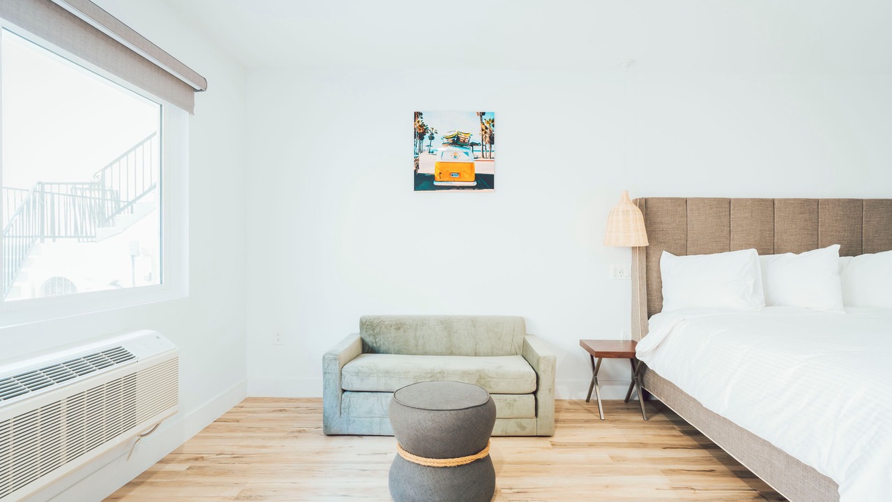 Photo of Bedroom in Belmont Shore