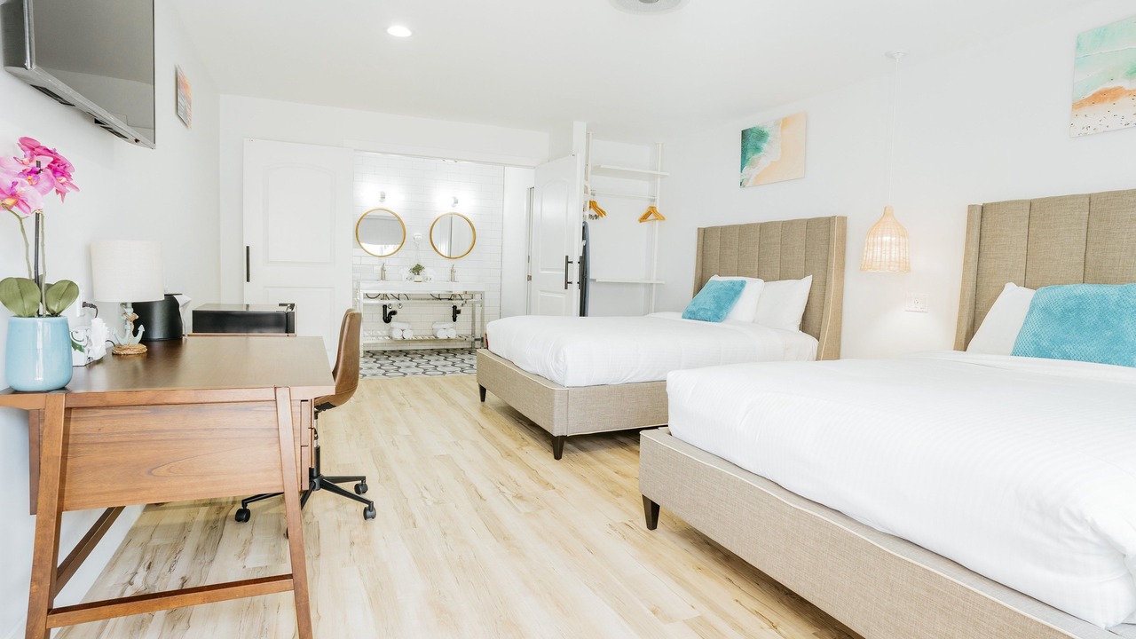 Photo of Bedroom in Belmont Shore