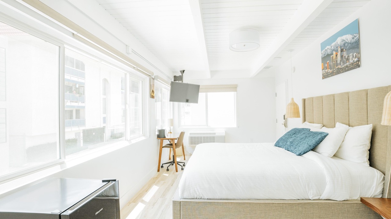 Photo of Bedroom in Belmont Shore