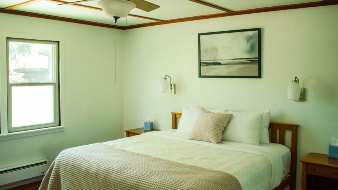 Photo of Bedroom in Anderson Valley