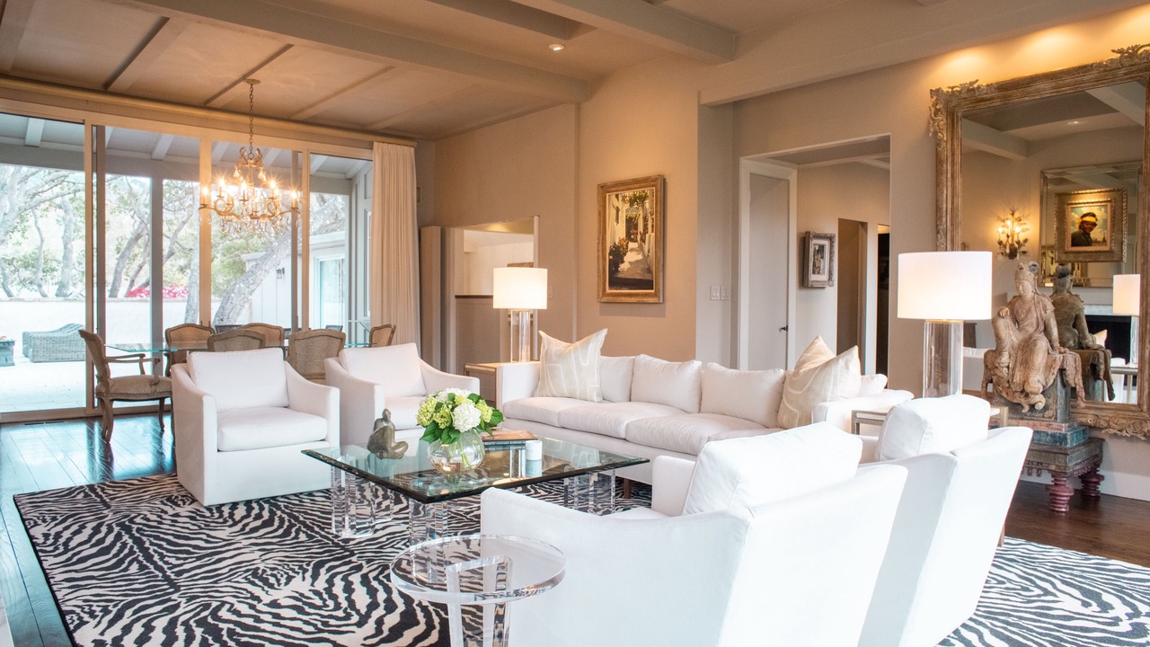 Photo of Livingroom in Quail Lodge