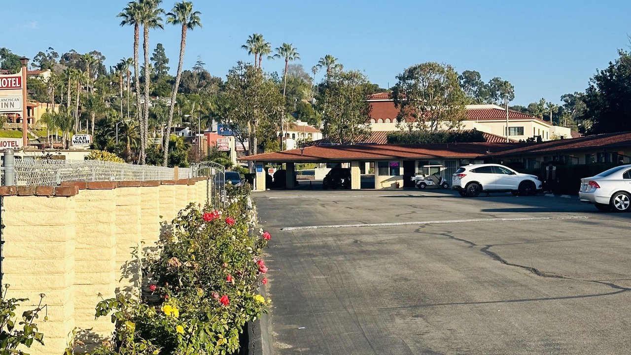 Photo of Others in Vista