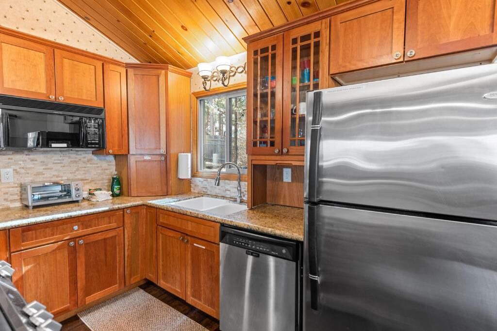 Photo of Kitchen in Big Bear City