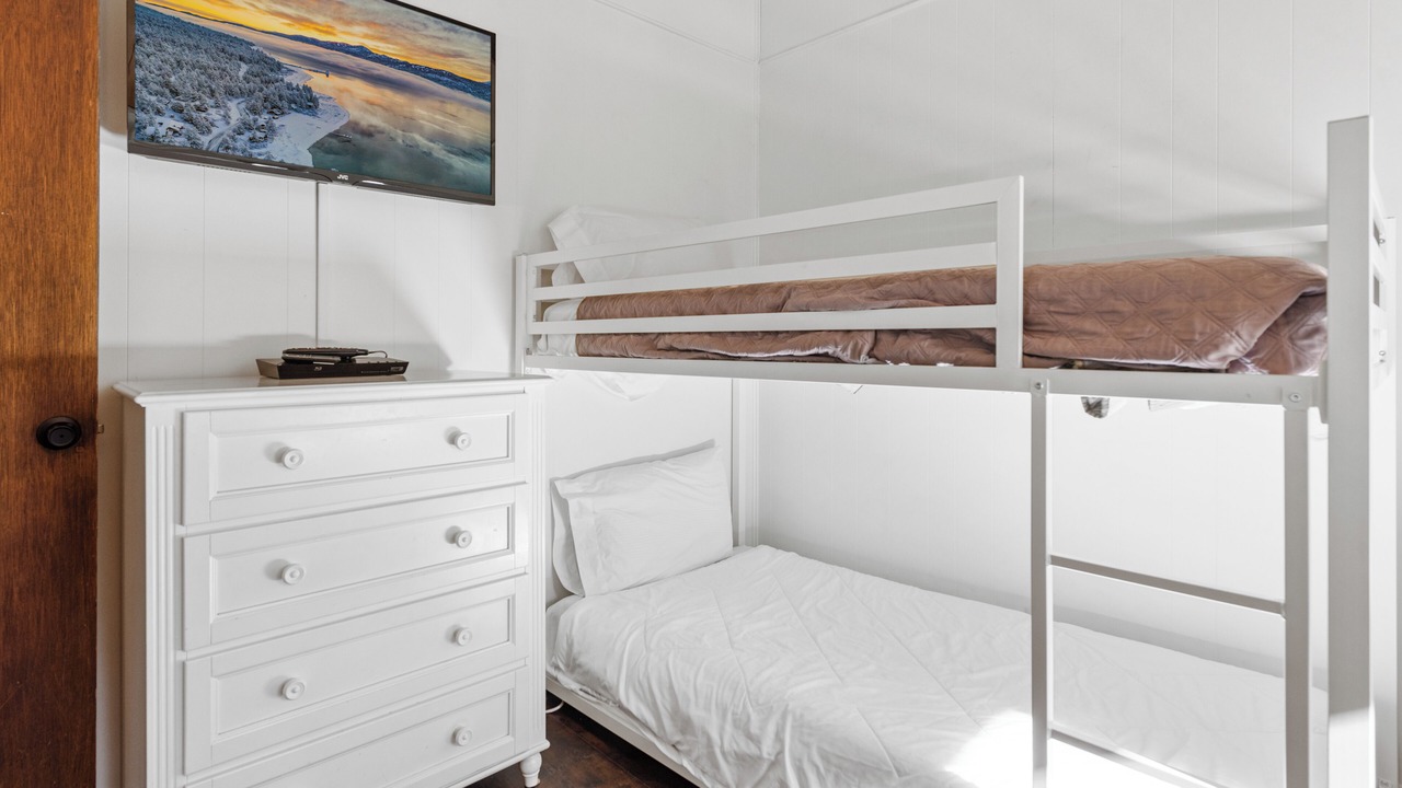 Photo of Bedroom in Big Bear City
