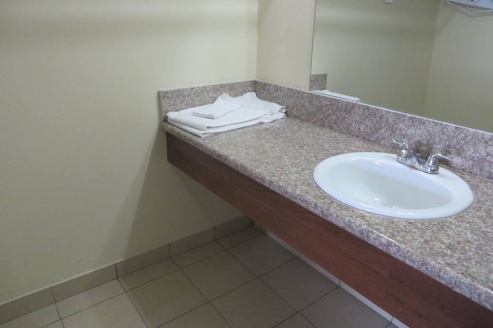 Photo of Bathroom in Garden Grove