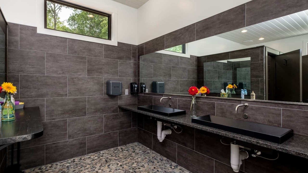 Photo of Bathroom in Balsam Grove