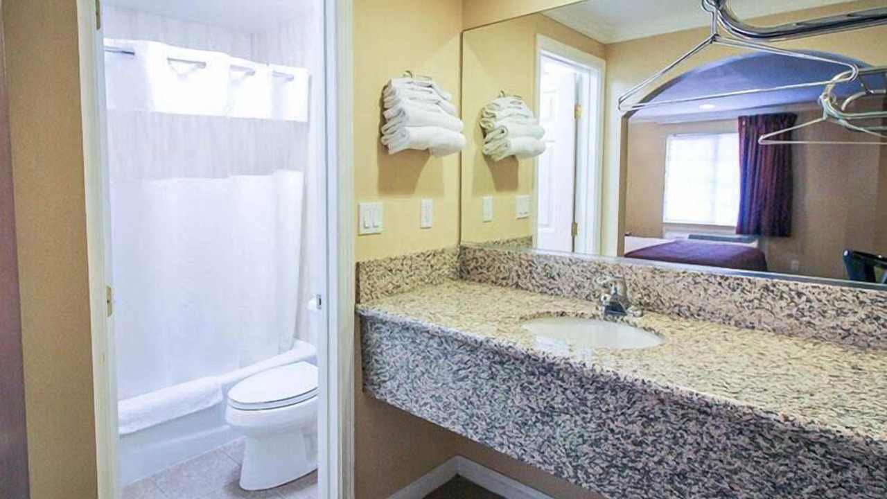Photo of Bathroom in Studio City