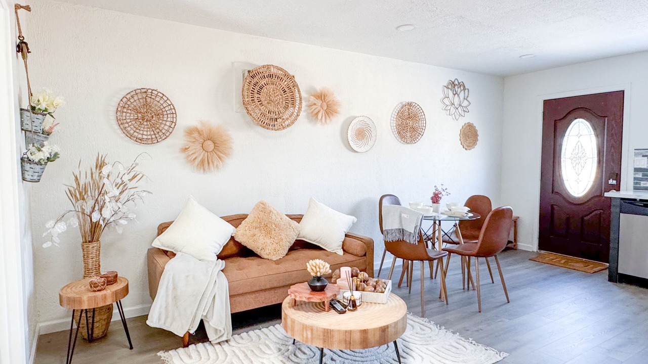 Photo of Livingroom in North Whisman