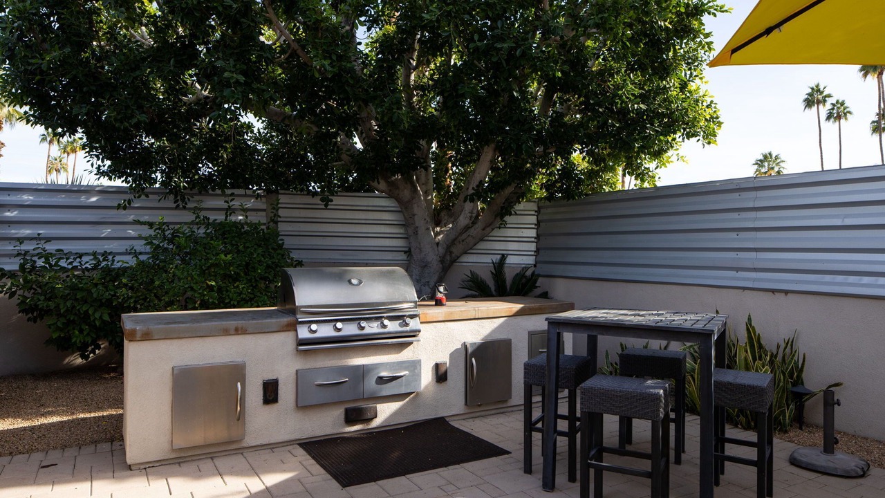 Photo of Outdoor in Warm Sands