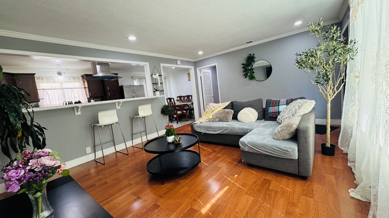 Photo of Livingroom in Santa Clara