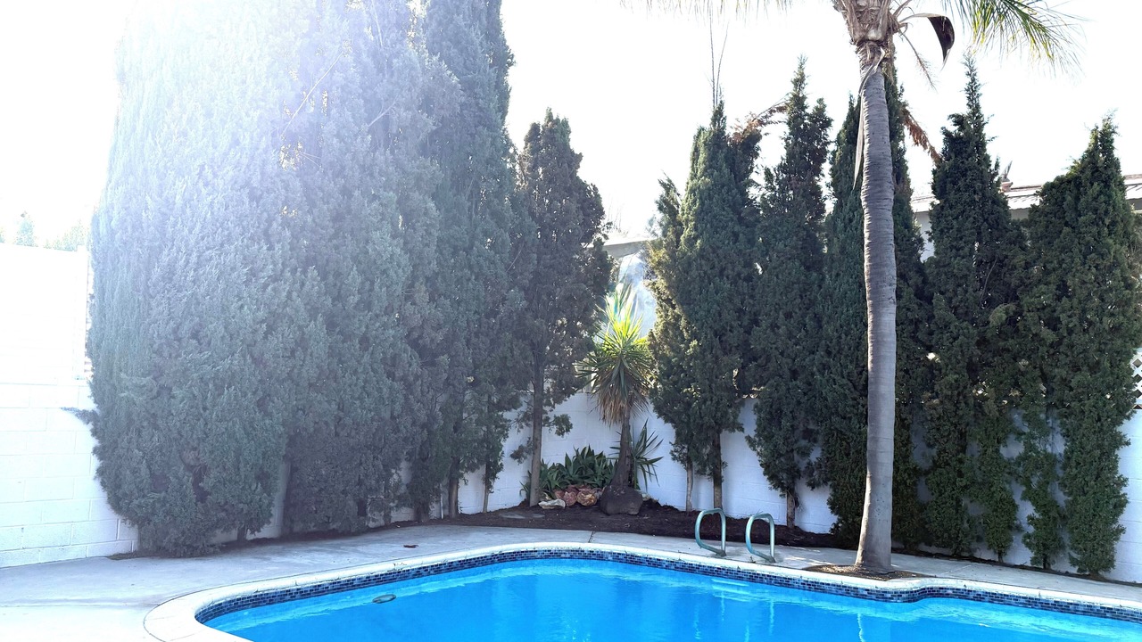 Photo of Outdoor in Valley Glen