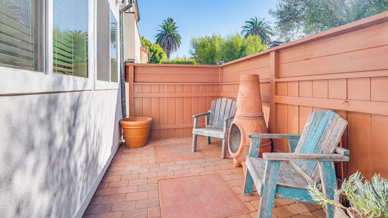 Photo of Patio Balcony in Fairfax District