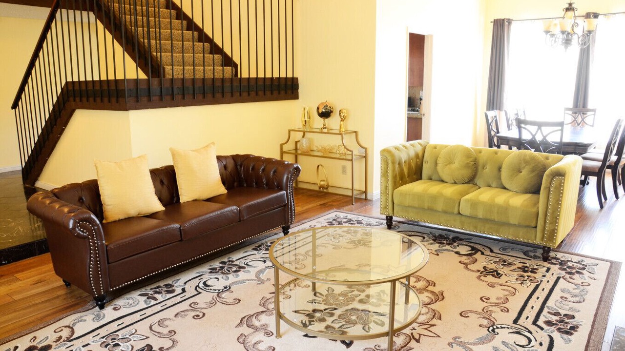 Photo of Livingroom in West Hills