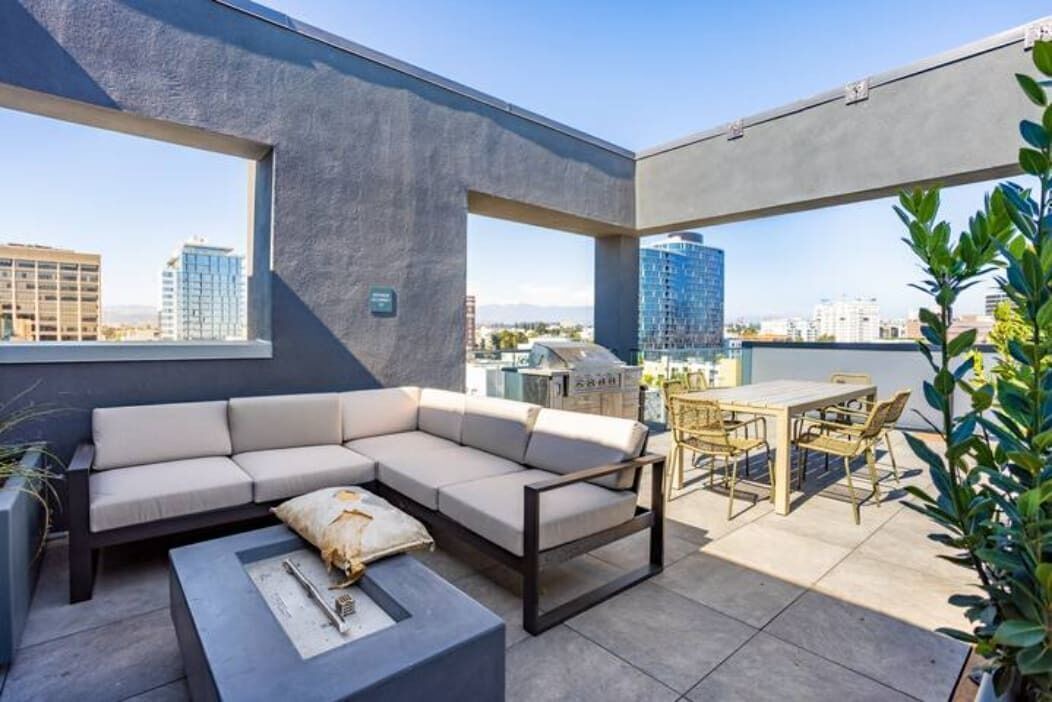 Photo of Outdoor in Wilshire Center