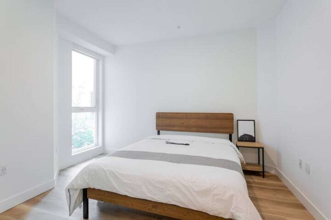 Photo of Bedroom in Wilshire Center