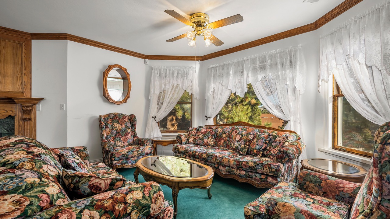 Photo of Livingroom in Wrightwood