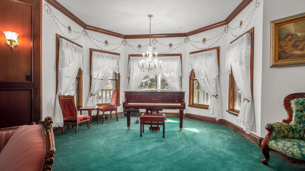 Photo of Livingroom in Wrightwood