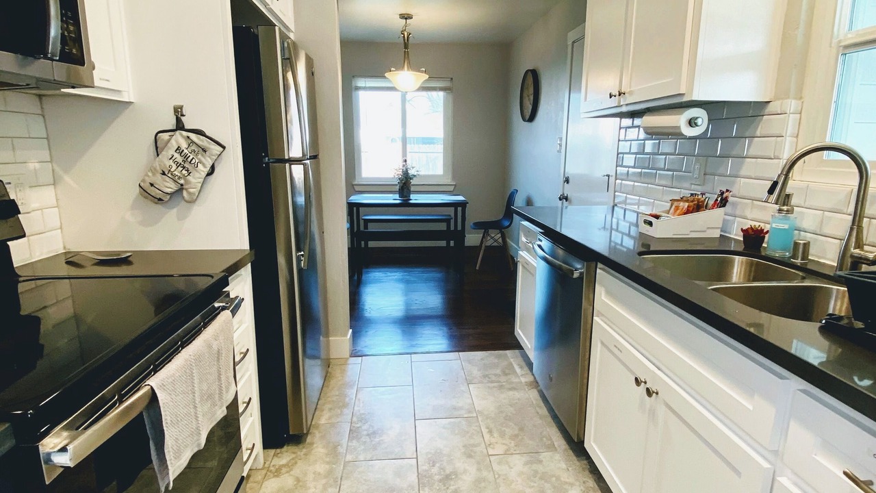 Photo of Kitchen in Southwestern Sacramento