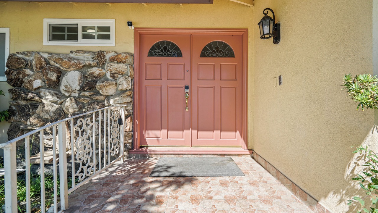 Photo of Outdoor in North Hills West