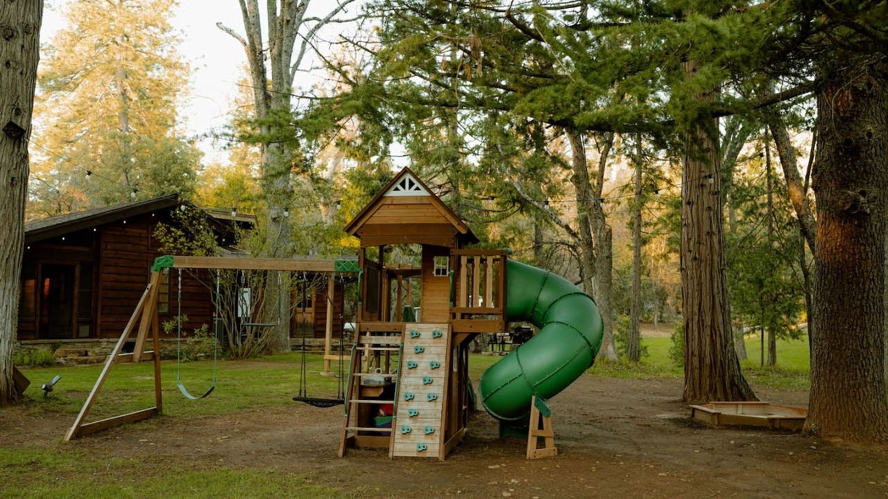 Photo of Others in Mariposa