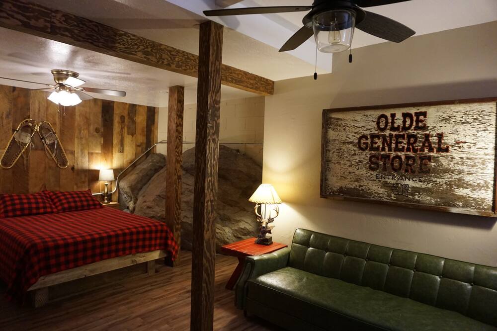 Photo of Livingroom in Shaver Lake