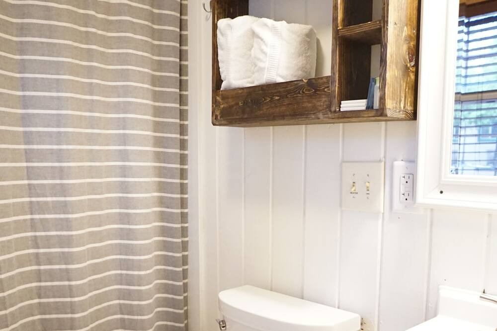 Photo of Bathroom in Shaver Lake