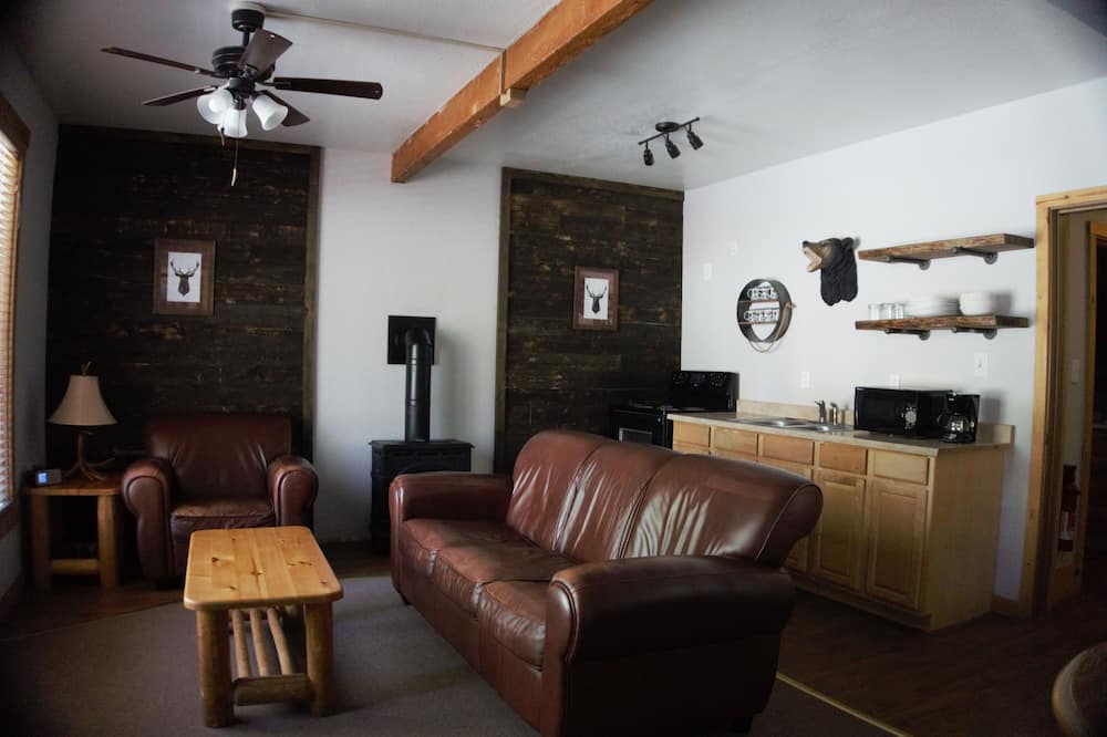 Photo of Livingroom in Shaver Lake