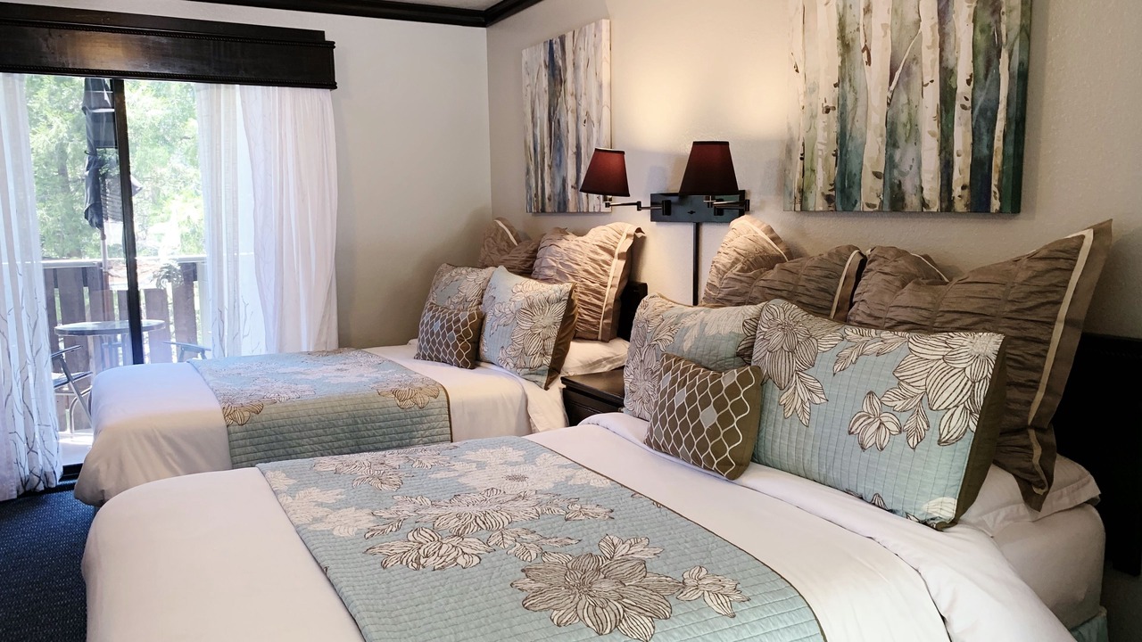 Photo of Bedroom in Crestline