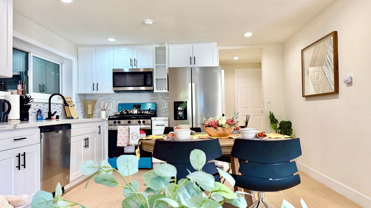 Photo of Kitchen in Altadena