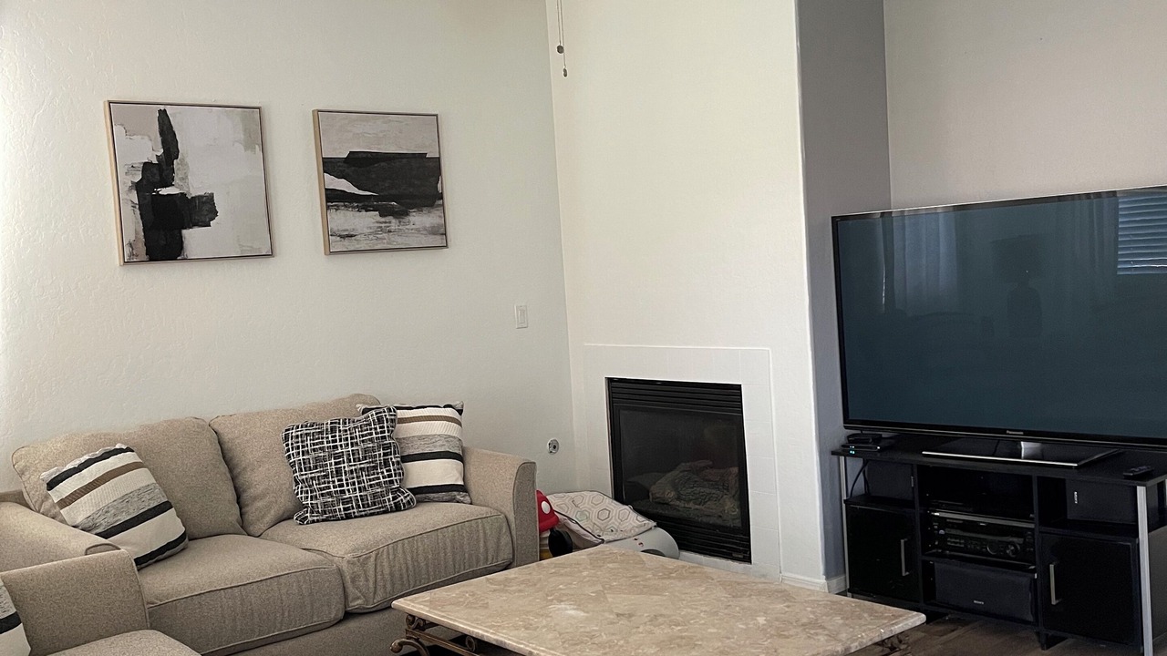Photo of Livingroom in Roosevelt