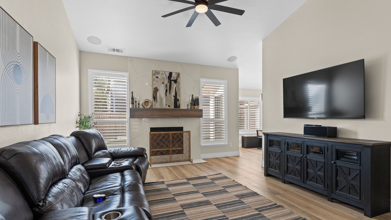 Photo of Livingroom in Antelope