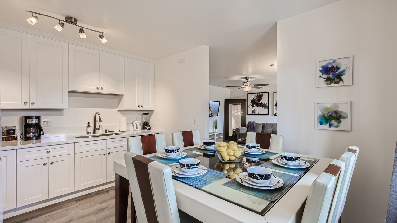 Photo of Livingroom in North Valley