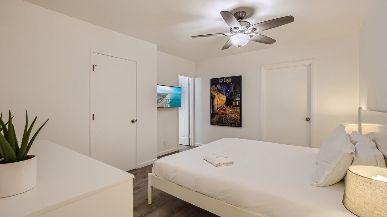 Photo of Livingroom in North Valley