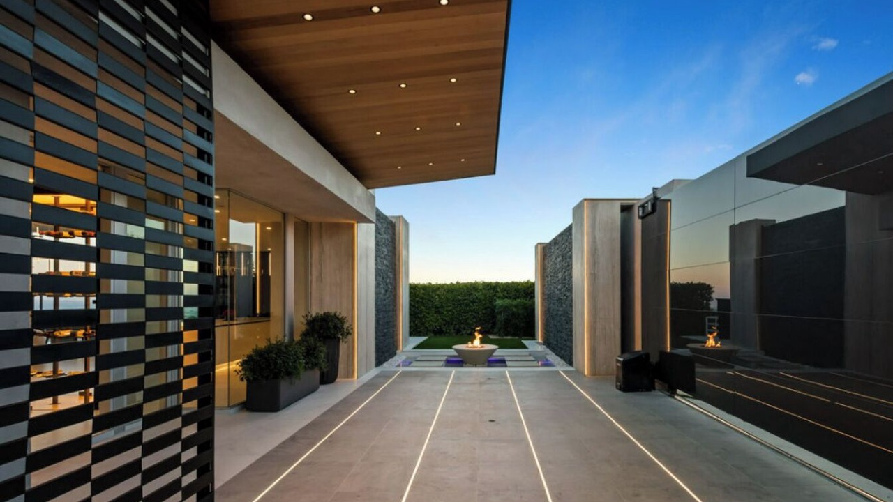 Photo of Patio Balcony in The Bird Streets
