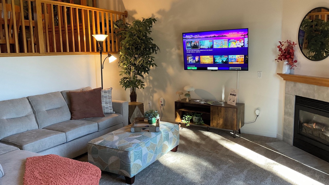 Photo of Livingroom in Stevenson Ranch