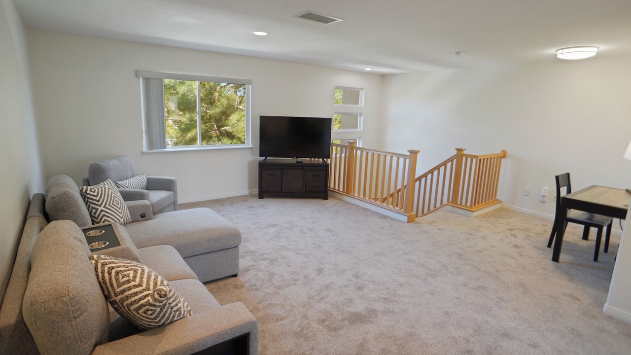 Photo of Livingroom in Stevenson Ranch