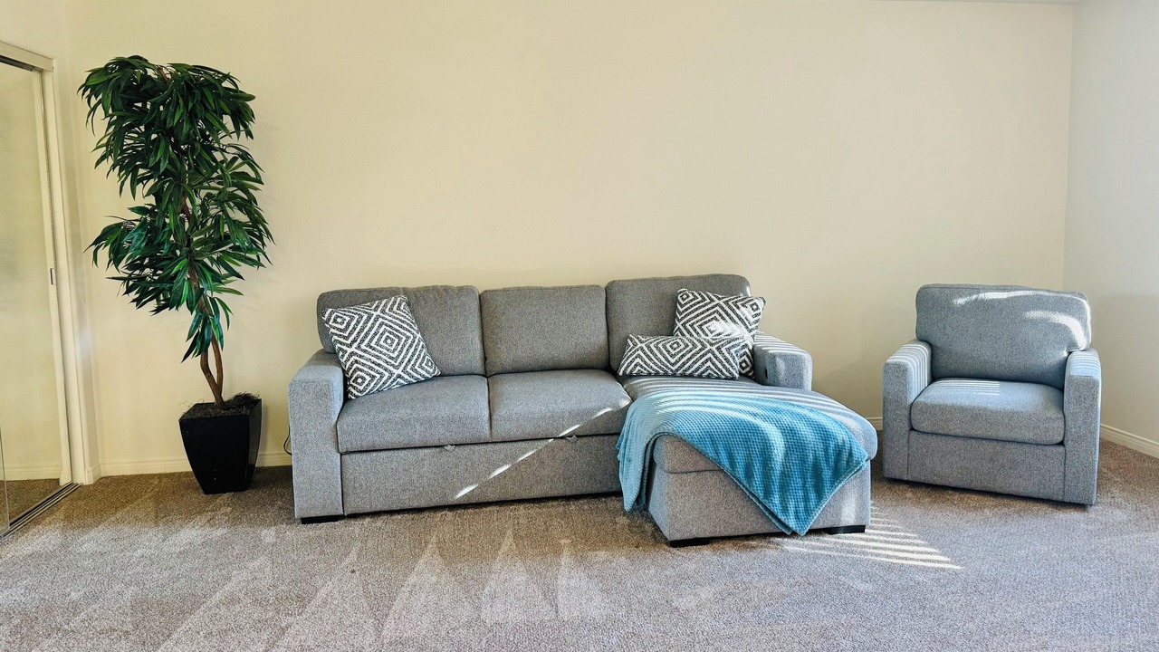 Photo of Livingroom in Stevenson Ranch